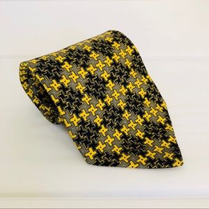 PGA Tour Men’s Neck Tie 100% Silk Yellow/Black